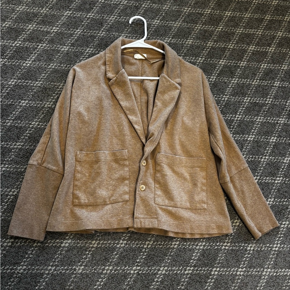 Pact organic cotton womens airplane relaxed blazer tan medium